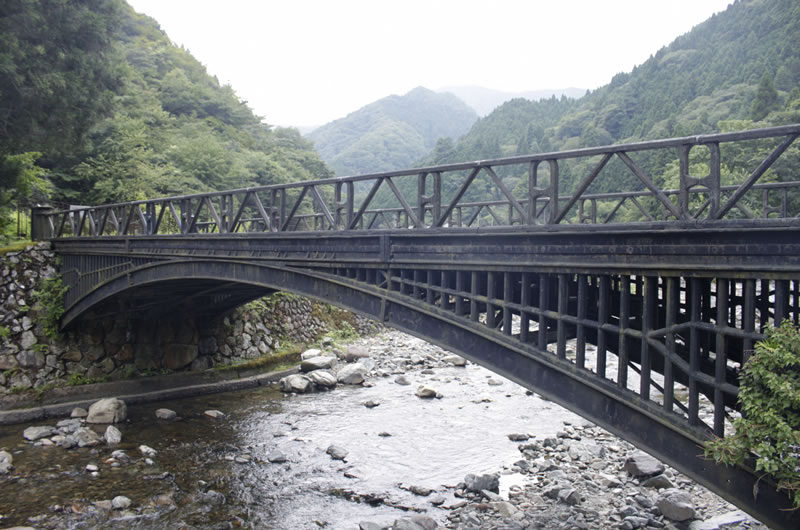日本最古の鋳鉄橋「神子畑鋳鉄橋」
